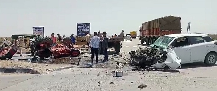 Tactor And Car Accident in kota