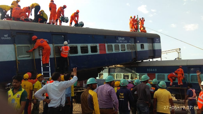 NDRF, SDRF, RPF, Kota Junction, Indian Railway, Kota DRM, Railway Zone Jabalpur, Gurla Railway Station Kota, Train Accident in Kota, Train Accident Mock Drill in Kota, Kota News, Latest News Kota, Hindi News Kota, TIS Media, NDRF mock exercise