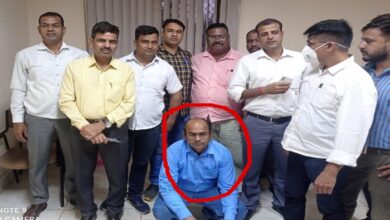 Kota ACB caught superintending engineer of Kalisindh Thermal Power Plant red-handed taking bribe of 85 thousand